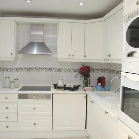 Hacienda Playa Elviria 300 M Playa,jardin , 2 Hab ,marbella מארבלה