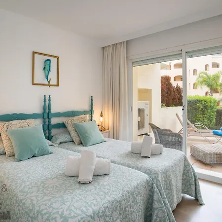 Hacienda Playa Elviria 300 M Playa,jardin , 2 Hab ,marbella דירה