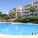 Holidays & Hacienda Playa Elviria 300 M Beach, Garden ,marbella Apartment Marbella
