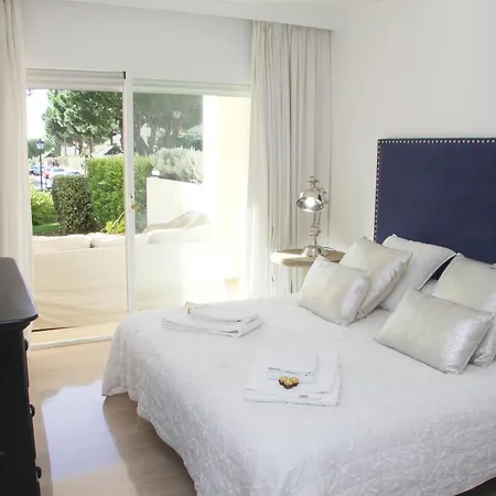 Апартаменты Holidays & Hacienda Playa Elviria 300 M Beach, Garden ,marbella Марбелья
