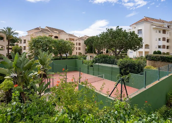 Hacienda Playa Elviria 300 M Playa,jardin , 2 Hab ,marbella