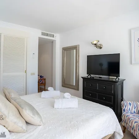 Hacienda Playa Elviria 300 M Playa,jardin , 2 Hab ,marbella Apartamento *