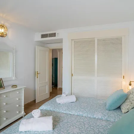 Hacienda Playa Elviria 300 M Playa,jardin , 2 Hab ,marbella * Marbella