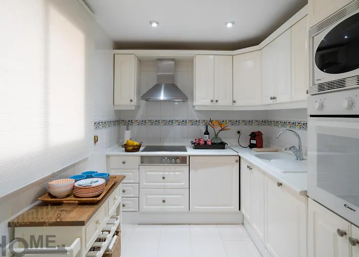 Hacienda Playa Elviria 300 M Playa,jardin , 2 Hab ,marbella アパート *