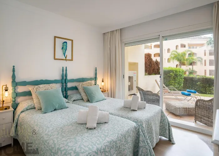 Hacienda Playa Elviria 300 M Playa,jardin , 2 Hab ,marbella アパート